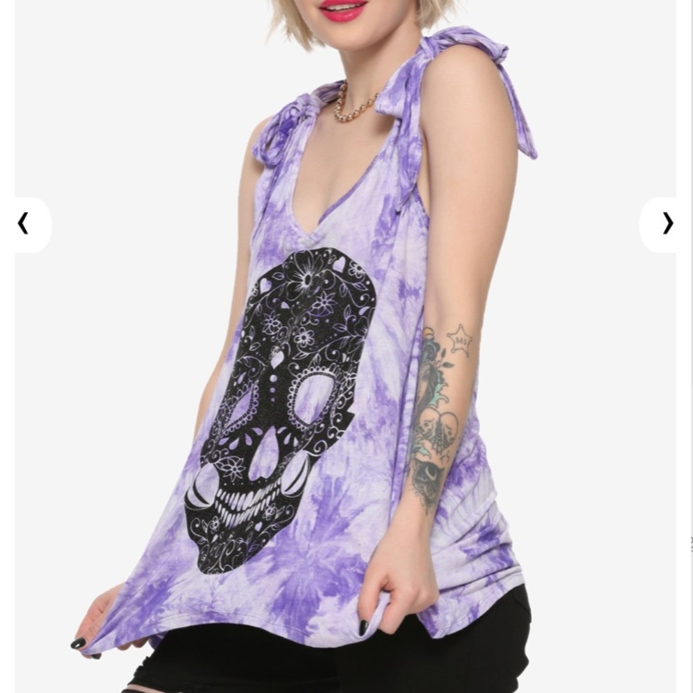 Glitter Skull Top - Picture 8 of 11
